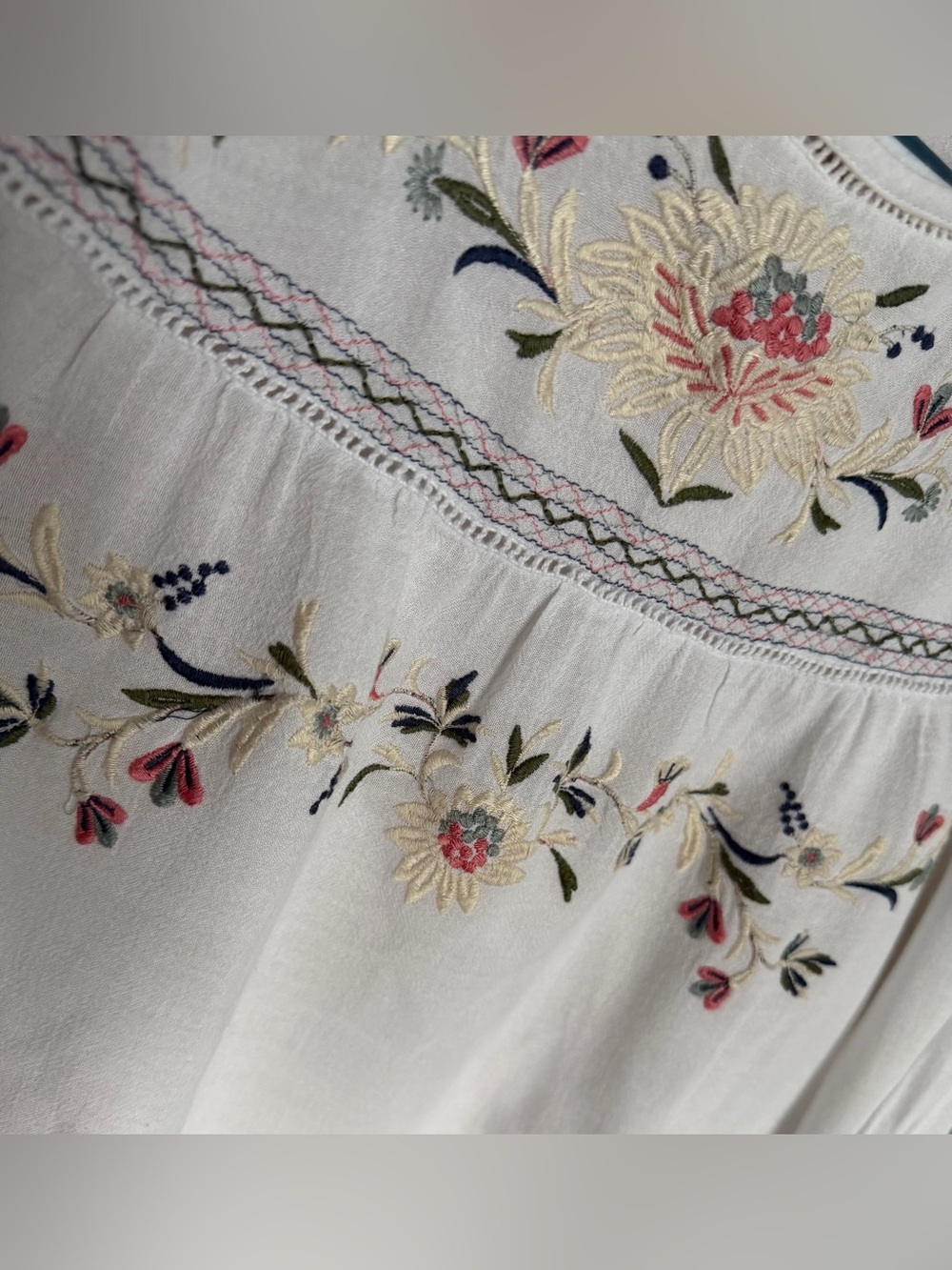 Lucky Brand LA Embroidered Boho Top - Picture 3 of 12